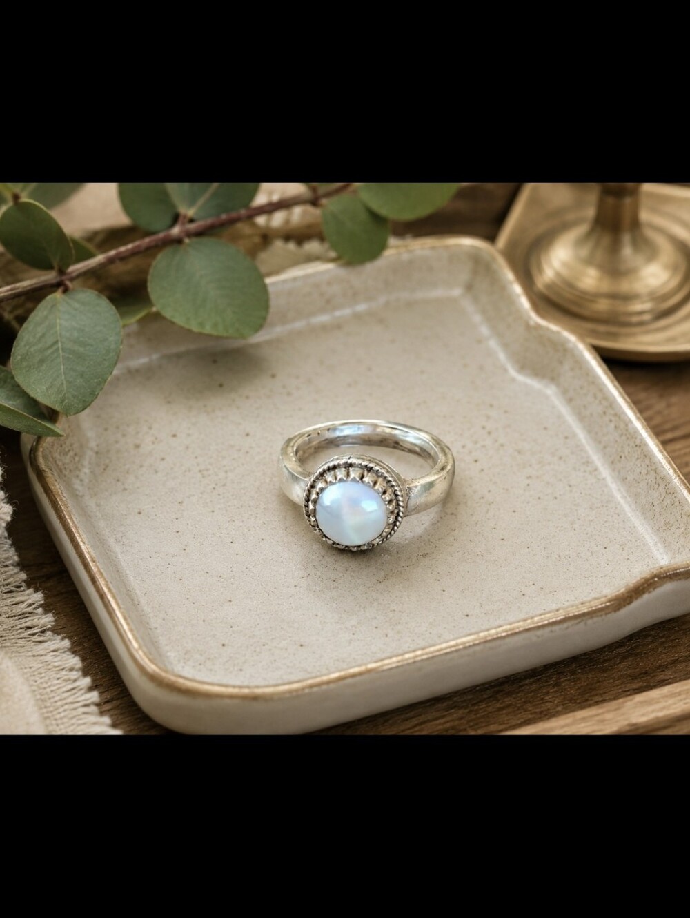 Elegant Silver Pearl Ring